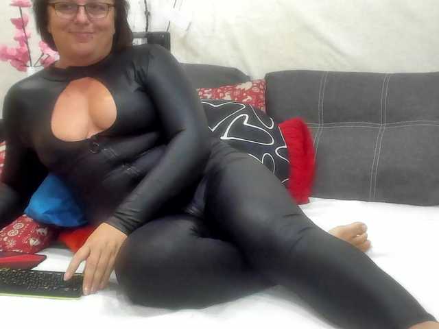 KyliePage1