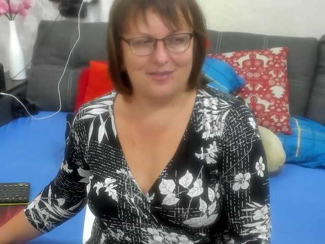 KyliePage1