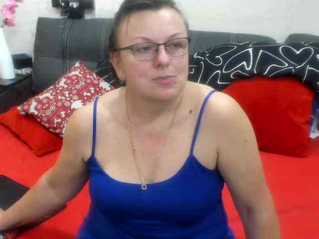 KyliePage1
