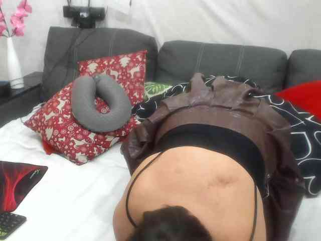 Модель: KyliePage1