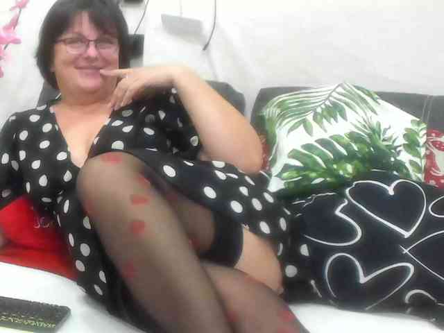 KyliePage1 KyliePage1