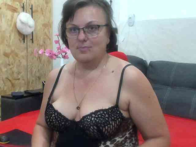 Модель: KyliePage1