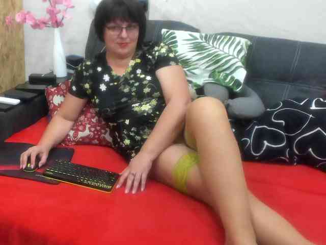 KyliePage1
