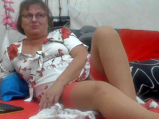 KyliePage1 webcam
