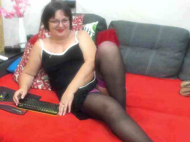 KyliePage1 KyliePage1