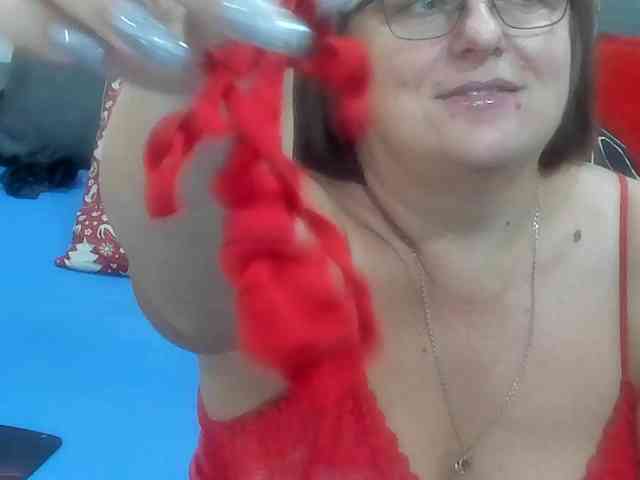 KyliePage1