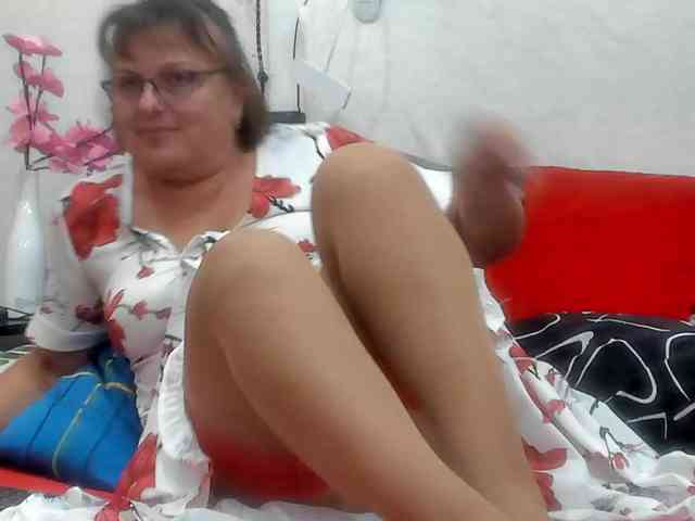 KyliePage1