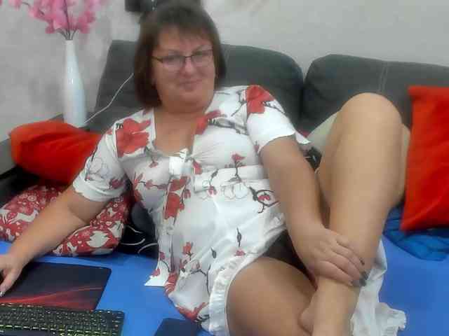 KyliePage1