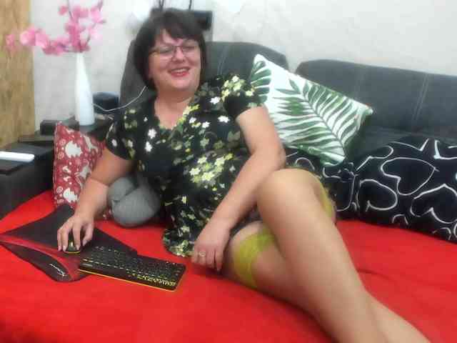 KyliePage1