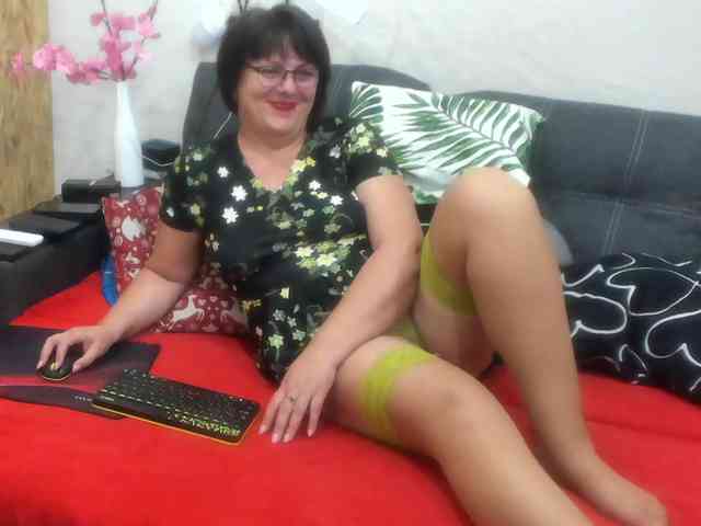 KyliePage1 KyliePage1