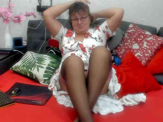KyliePage1