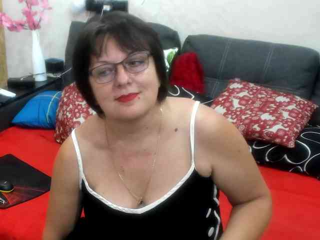 KyliePage1
