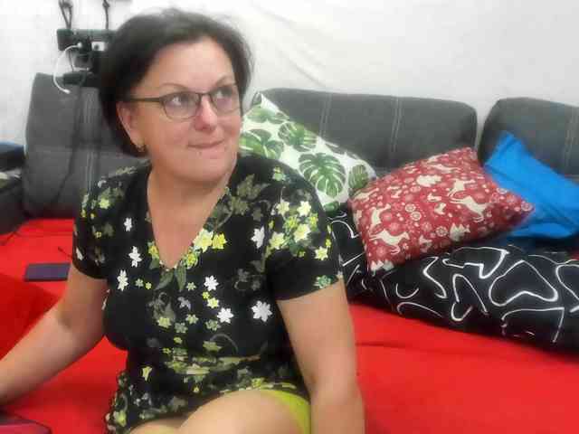 KyliePage1 KyliePage1