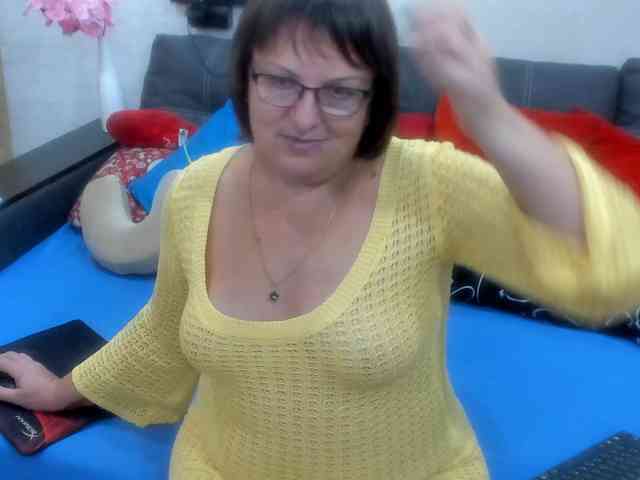 KyliePage1 webcam