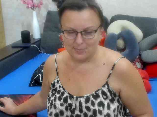 KyliePage1 - Girl 