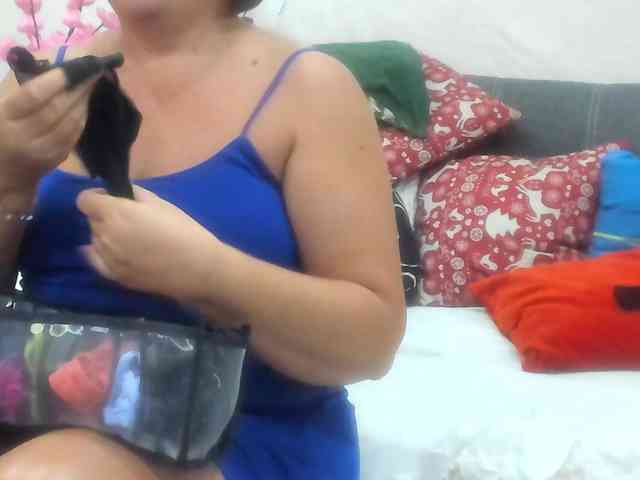 KyliePage1 webcam