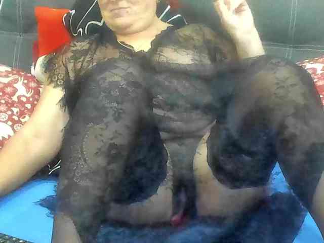 KyliePage1 webcam