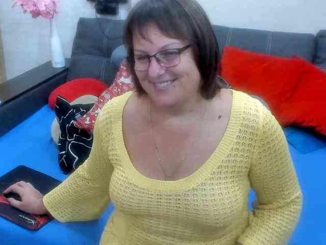 KyliePage1