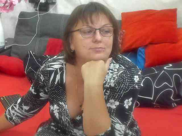 KyliePage1 KyliePage1