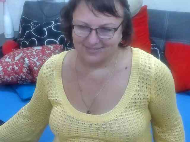 KyliePage1