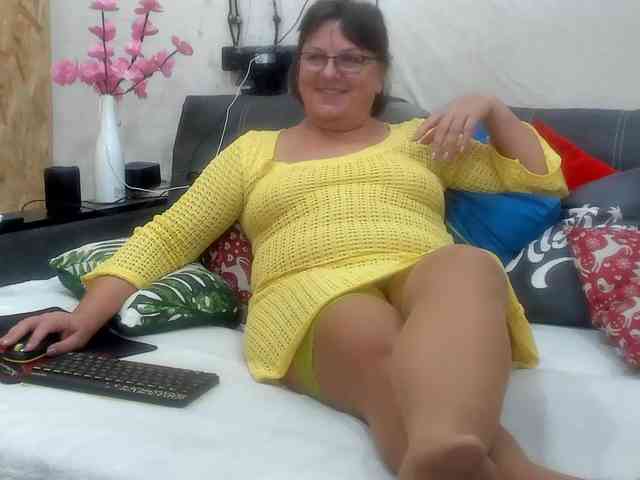 KyliePage1 Sex Cam Show