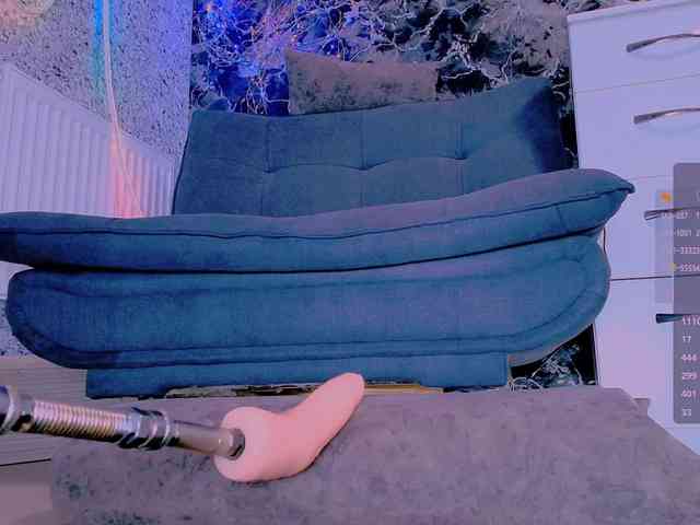 23-Mandarinka Sex Cam Show
