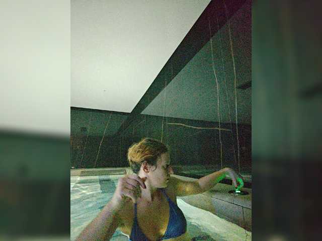 ladybigsmile live cam on BongaCams