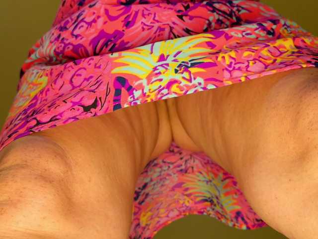 ladybigsmile live cam on BongaCams