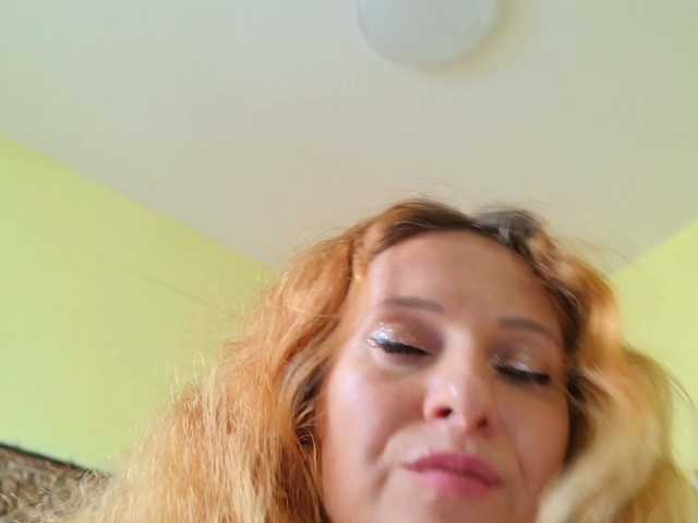ladybigsmile live cam on BongaCams