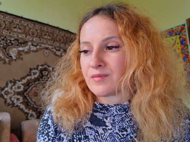 ladybigsmile, en vivo ahora en BongaCams