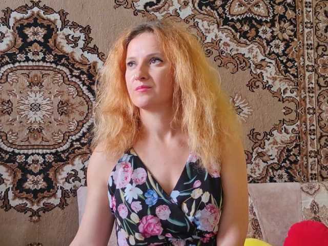 ladybigsmile live cam on BongaCams