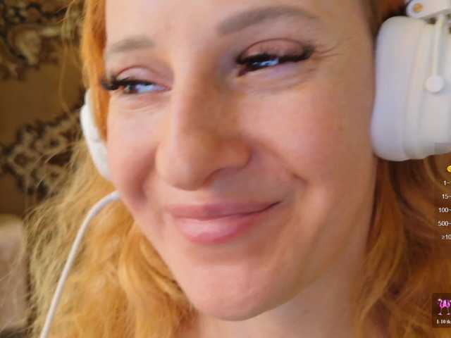 ladybigsmile live cam on BongaCams