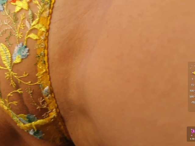 ladybigsmile live cam on BongaCams