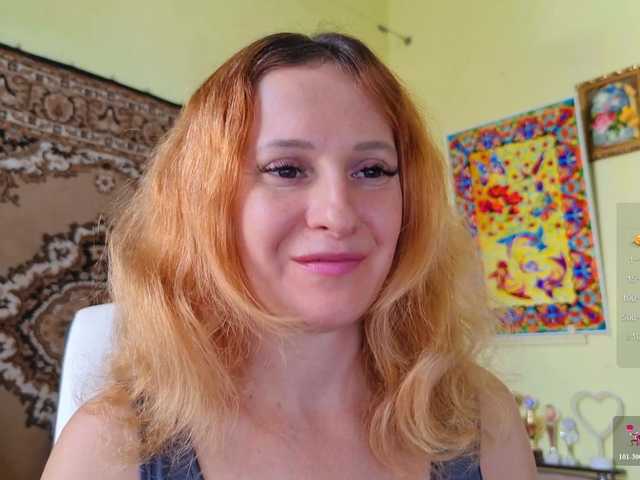 ladybigsmile live cam on BongaCams