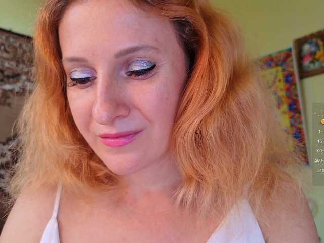 le modèle SimaGoldy est en webcam porno dans un show sur le site bongacams, il possède les tags suivants: White/Caucasian,Redhead,Shaved