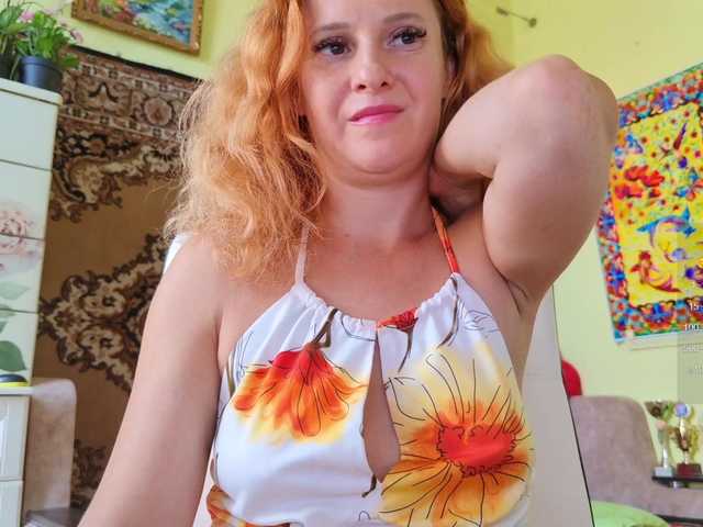 ladybigsmile live cam on BongaCams