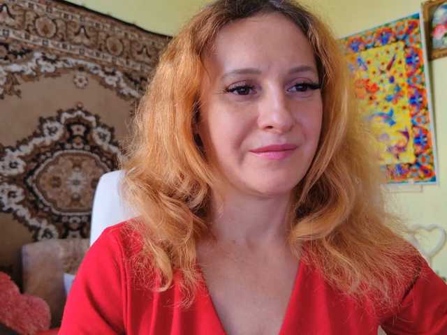 ladybigsmile, live now on BongaCams