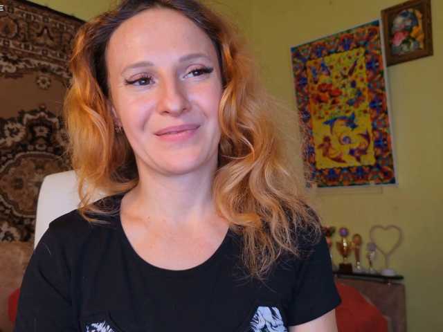 ladybigsmile live cam on BongaCams