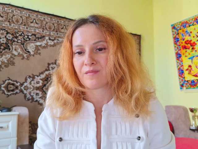 ladybigsmile live cam on BongaCams