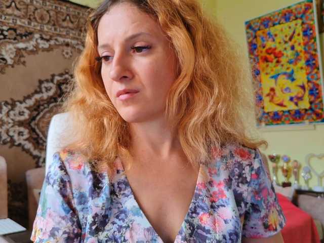 ladybigsmile, en vivo ahora en BongaCams