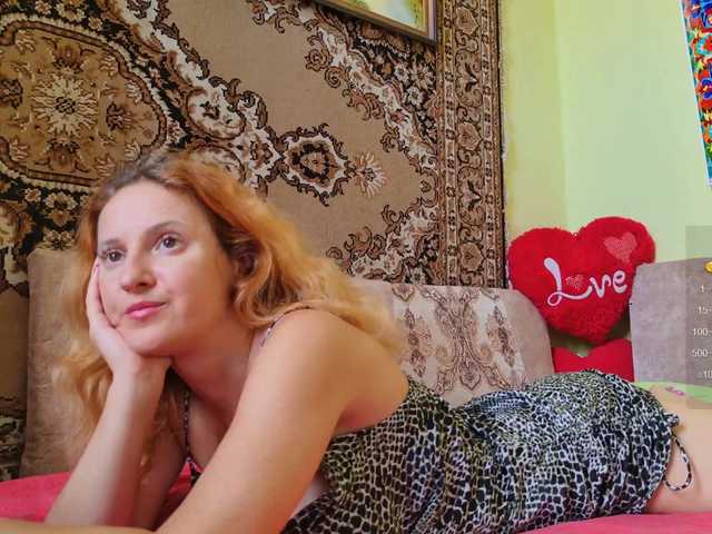 ladybigsmile live cam on BongaCams