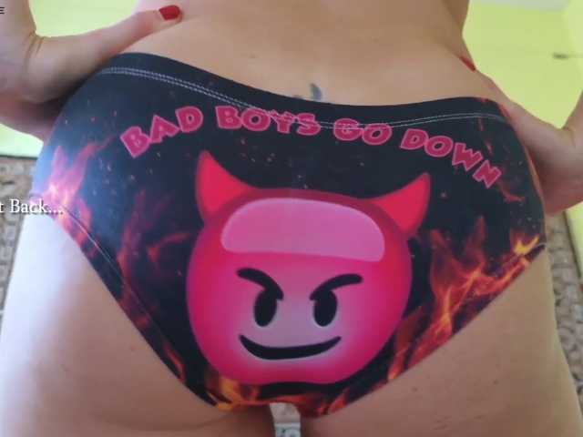 ladybigsmile, live now on BongaCams