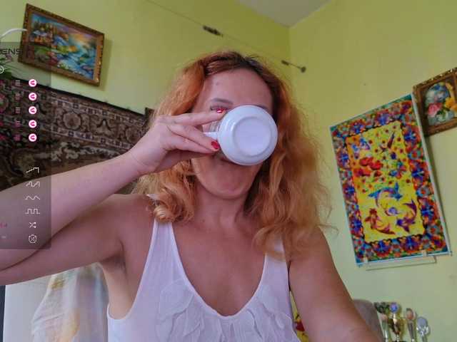 ladybigsmile live cam on BongaCams