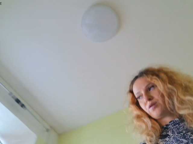 ladybigsmile, en vivo ahora en BongaCams
