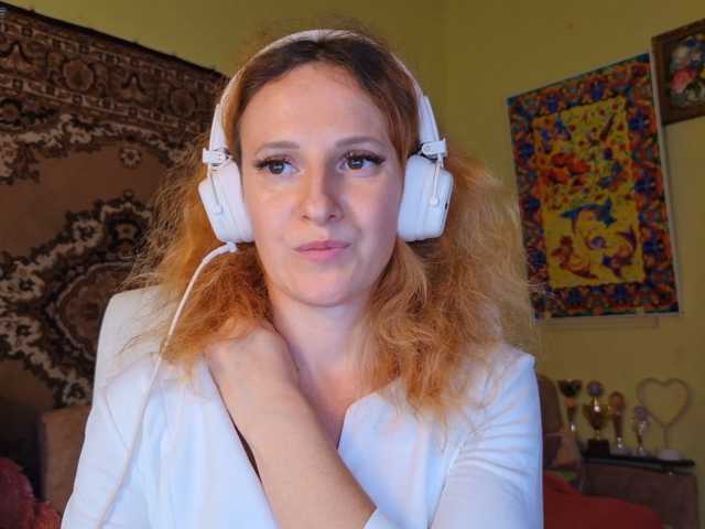 ladybigsmile live cam on BongaCams