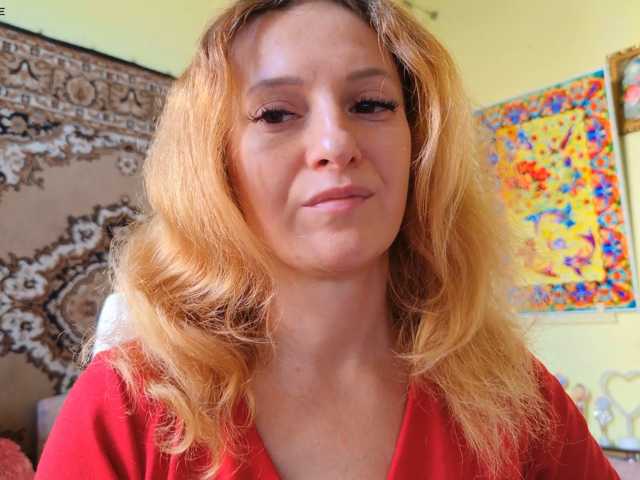 ladybigsmile, live now on BongaCams
