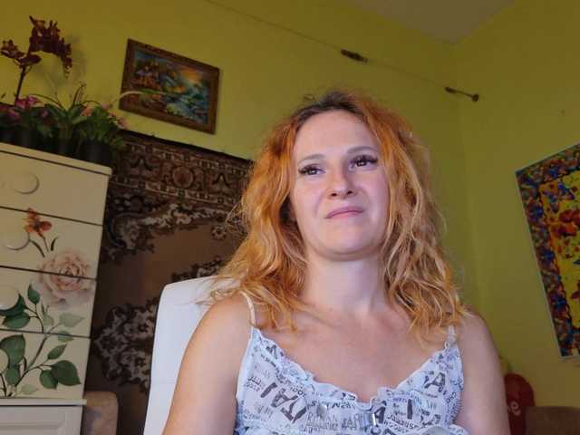 ladybigsmile live cam on BongaCams
