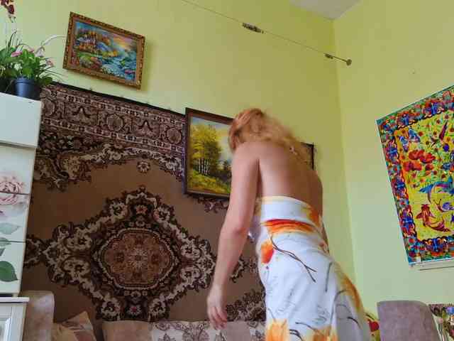 ladybigsmile Live Webcam on BongaCams