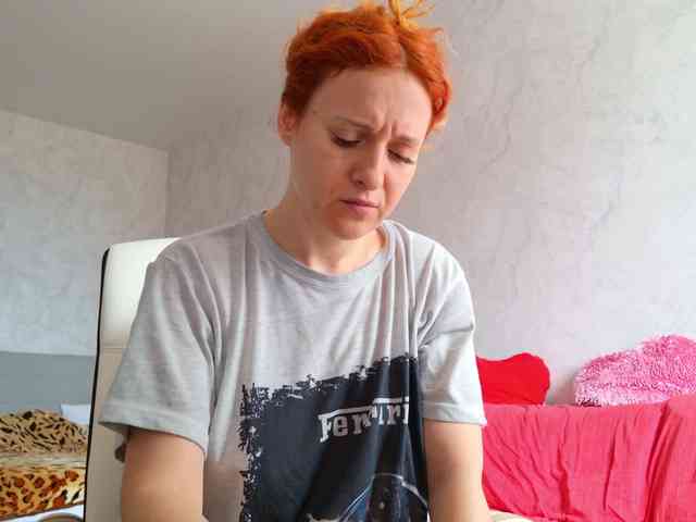 ladybigsmile Live Webcam on BongaCams