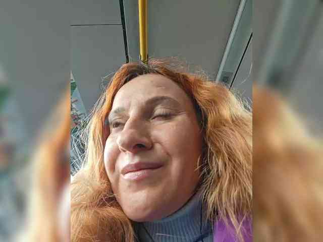 ladybigsmile Live Webcam on BongaCams